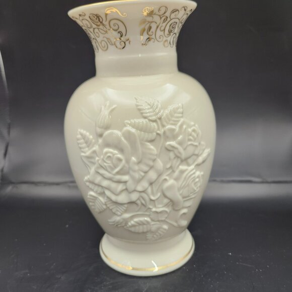 Lenox Millennium Edition Roses Of Peace Vase 2000 Fine Ivory China Gold Trim USA - Picture 2 of 8